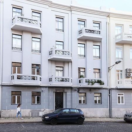 Marques De Pombal Duplex With Terrace By Homing Lägenhet Lisboa Exteriör bild